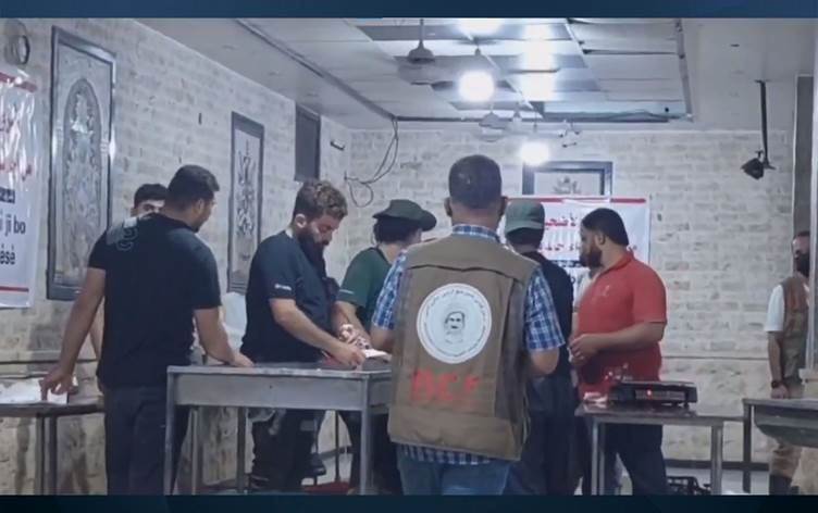 Weqfa Alîkariyê ya Barzanî (BFC) li Efrînê li mexdûrên erdhejê gost belav kir