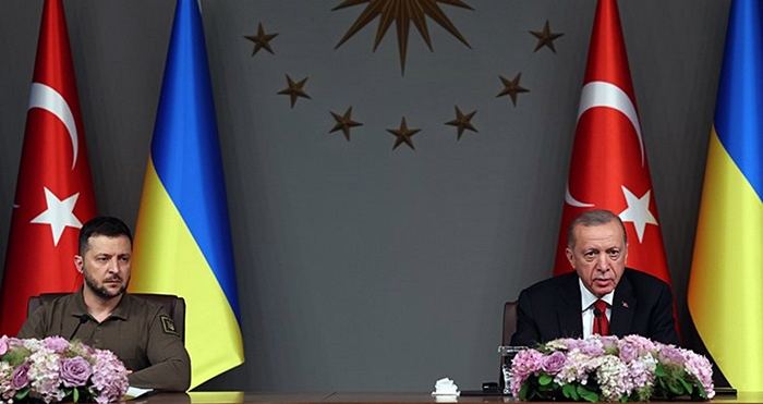 Rayedarê Rûsî Tirkiye bi îxanetê tawanbar kir