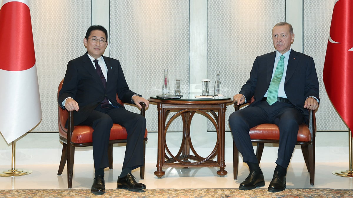 Serokkomarê Tirkiyê Erdogan bi serokwezîrê Japonyayê bi Fumio re hevdîtin kir