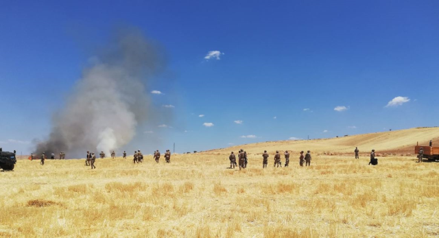 Gundî perê elektrîkê nedan û xebatkarên sîrketê trafoyan ji ciyên wan rakirin