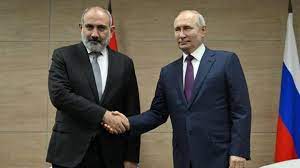 Putin, pistî operasyonên Azerbeycanê yên ser Qarabaxê bi Pasinyan re axifî