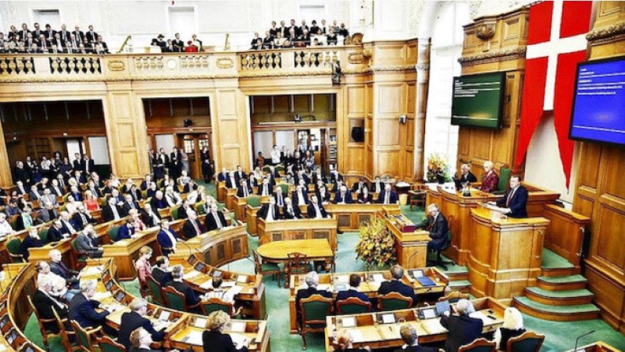 Denmark, ji bo Qurana Pîroz pêsnûmeqanûnek amade dike