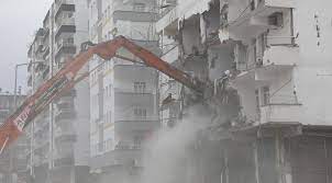 Esnafê Diyarbekir dixwazin ku xaniyên ji erdhejê zerar dîne zûtir bên xerabkirin