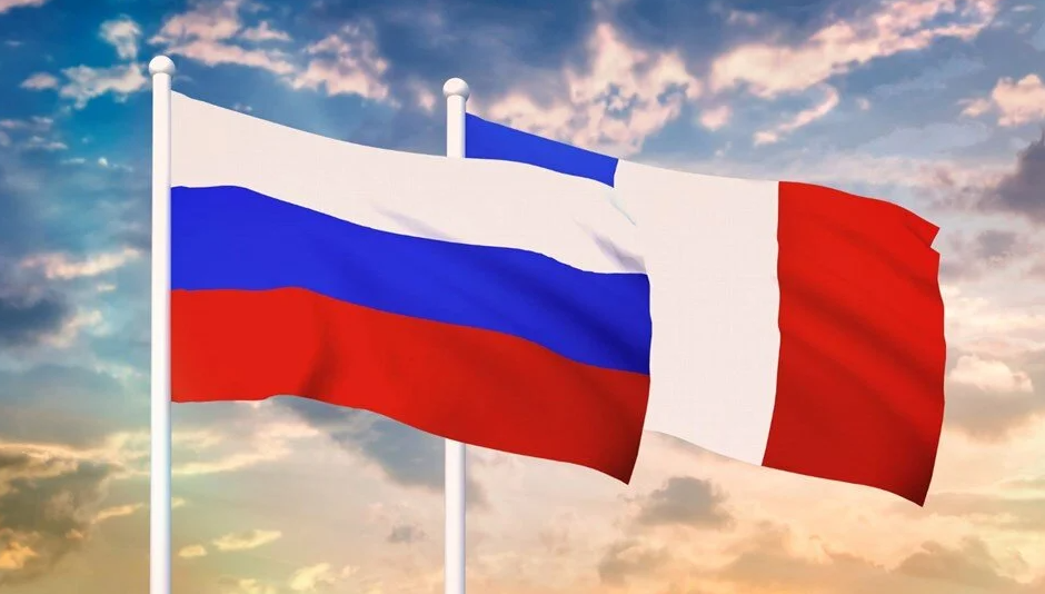 Fransayê, êrîsên Rusyayê sermezar kir