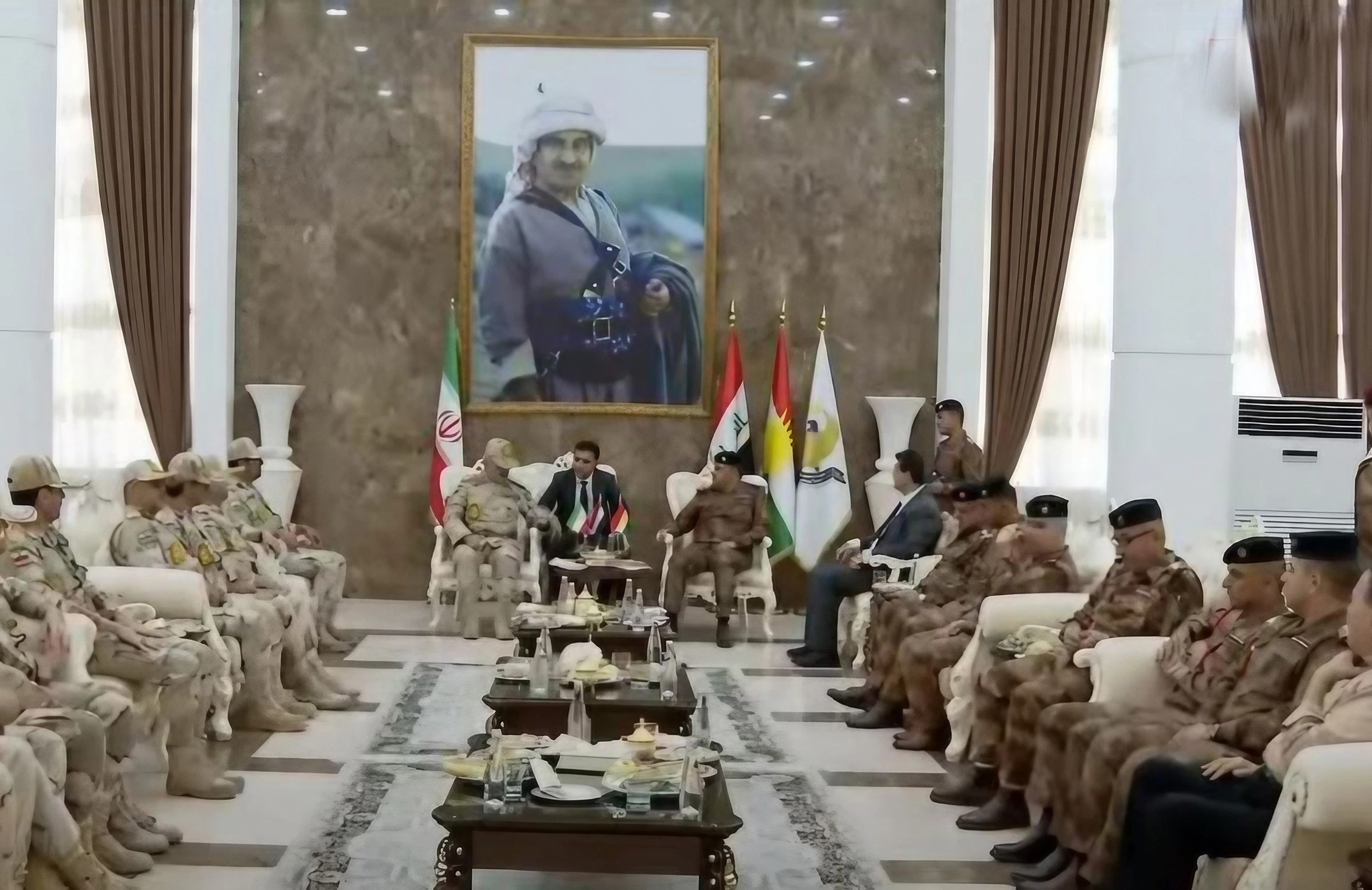 Sandeke pasewanên sînorî yên Îranê îro gihîst Hacî Omeran