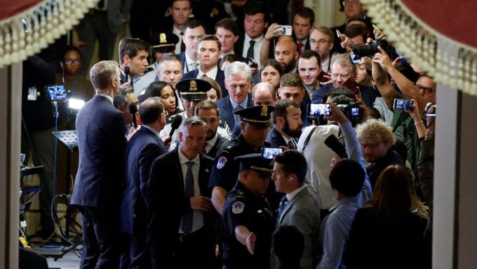 Di dîroka Amerîka de cara yekem Meclîsa Nûneran bê serok ma!