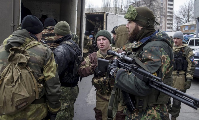 Brîtanya: Rûsya hewl dide ciwanên welatên cîran biçek bike