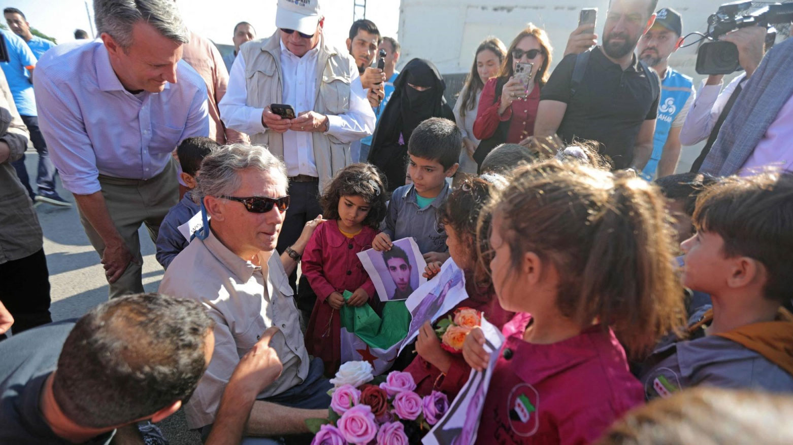 3 senatorên Amerîkî pistî 6 salan ji ser Tirkiyê derbasî Sûriyê bûn