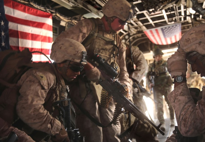 Baregehên Amerîkayê yên li wî welatî, rastî êrîsan hatin