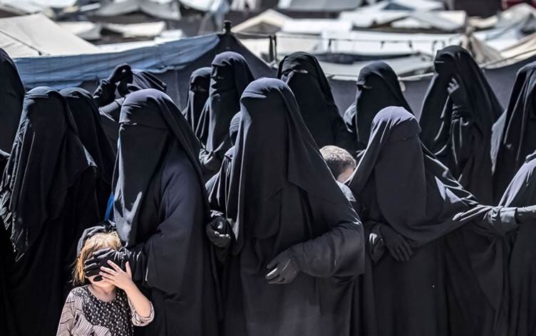 Amerîka: Eger heye zarokên li Kampa Holê di paserojê de bibin çekdarên DAISê