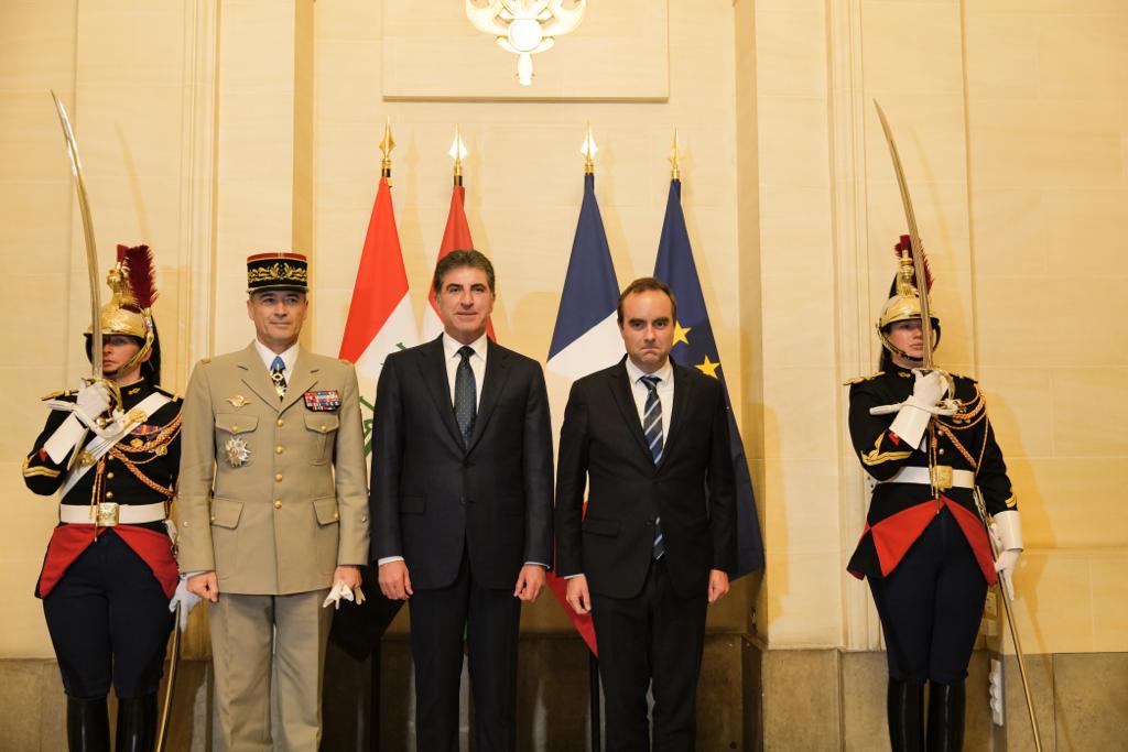 Serokê Herêma Kurdistanê Nêçîrvan Barzanî bi wezîrê berevaniyê yê Frasayê re civiya