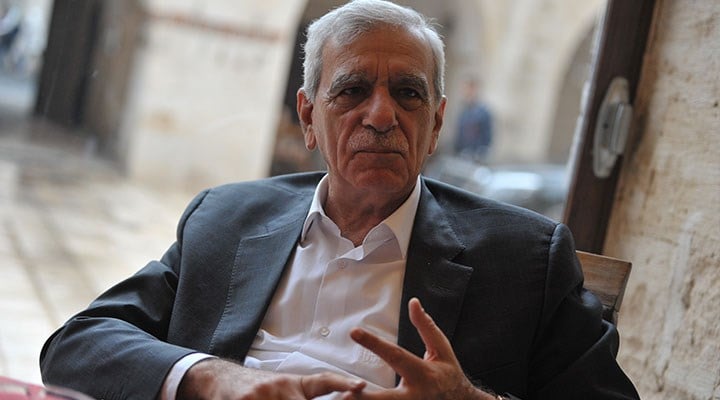 Ahmet Turk pistî ku di gera yekem de bi ser neket ji bernamzediya saredariya Mêrdînê vekisiya