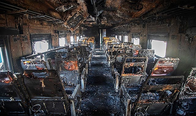 Agir berî vagonên trênê dan û 4 kes di wan de sewitîn