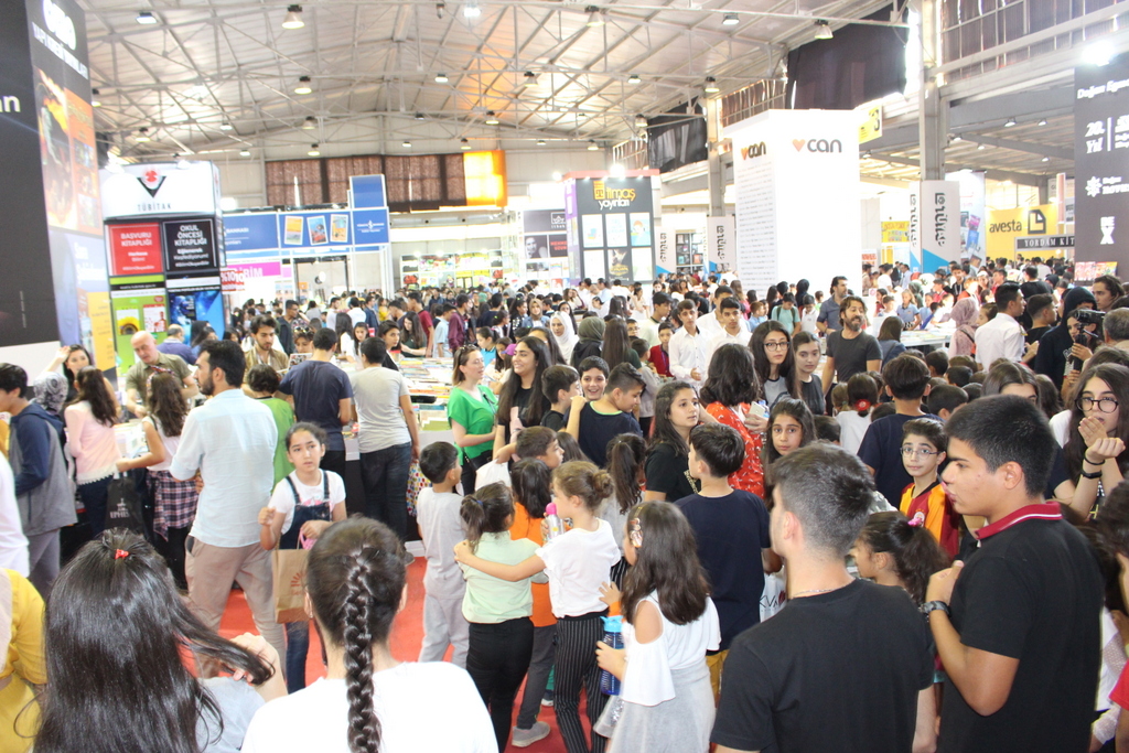 10. Fuara Pirtûkan a Diyarbekirê îro destpê dike