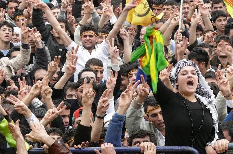 Lêkolîn: Kurd Instagramcî ne