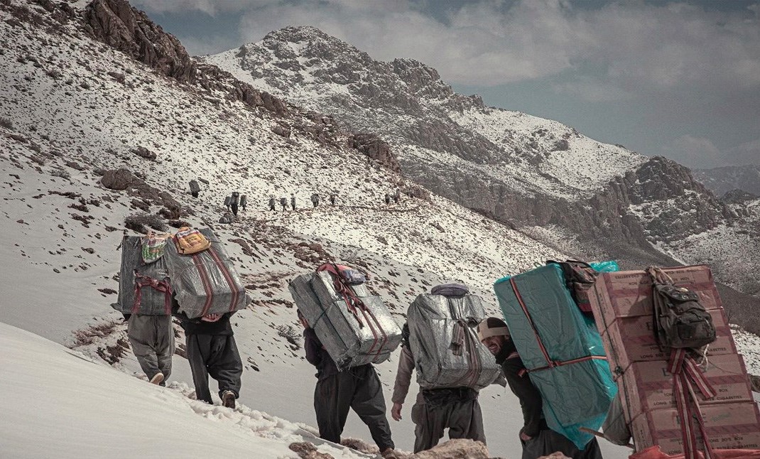 Pasdarên Îranê 7 kolberên Kurd birîndar kirin
