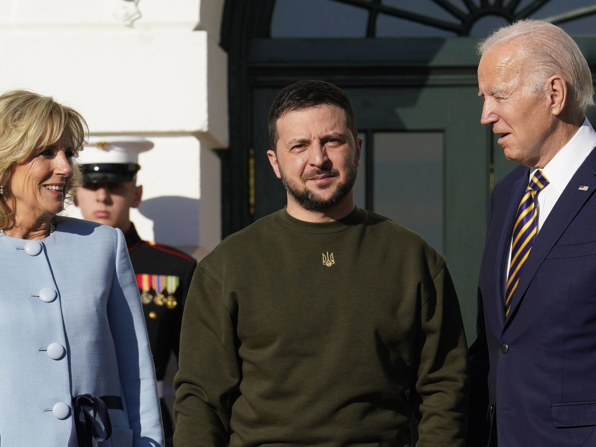 Biden: Eger kongre paketa Ûkraynayê qebûl neke wê ji Putin re bibe ‘Xelata Noelê’