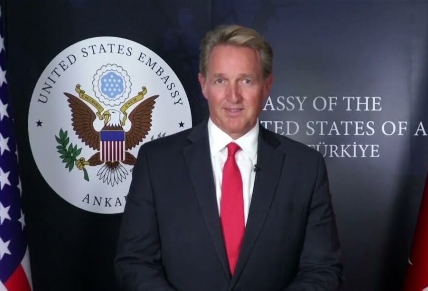 Balyozê Amerîka yê Ankara Flake seredana serokê meclis Tirkiyê Numan Kurtulmus kir