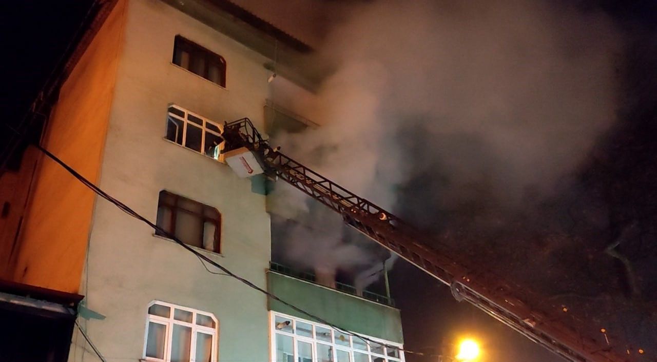 Li Diyarbekirê agir bi daîrê ket, bav can da û kur birîndar bû