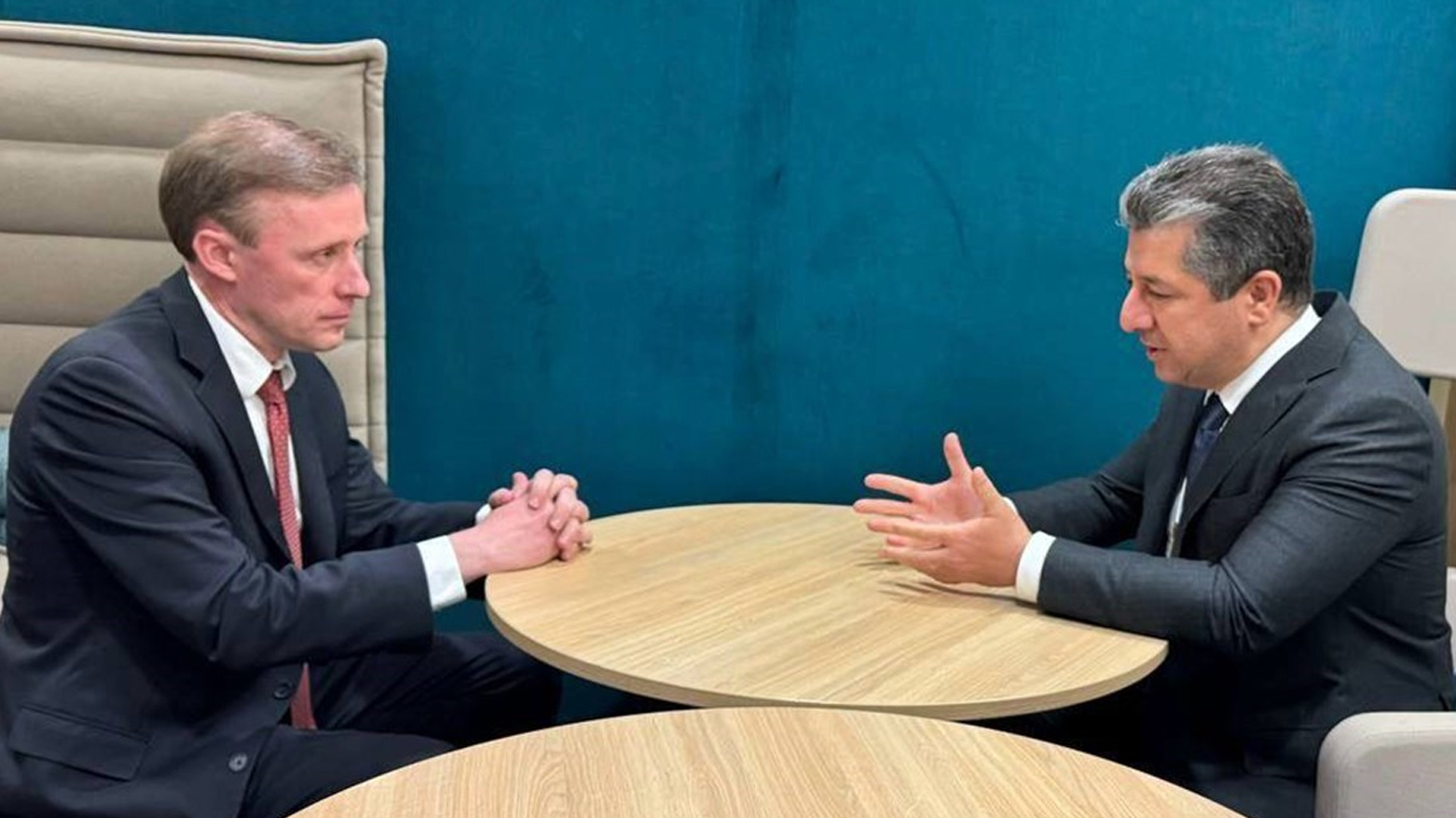 Serokwezîr Barzanî li Davosê bi Sêwirmendê Asayisa Nistimanî ya Amerîkayê re civiya