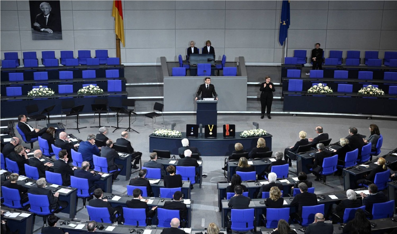 Macron bi Almanî peyivî: Divê Ewropa li diji kaosê bihêztir be