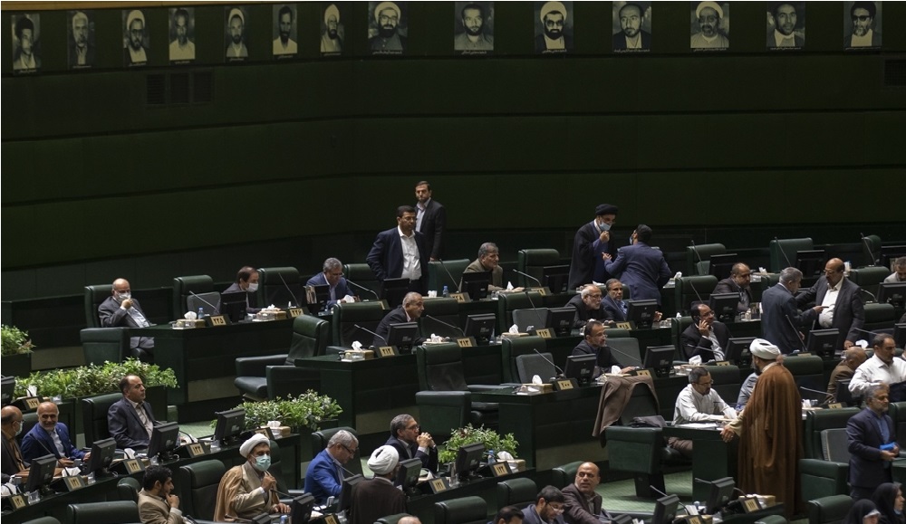 Koma Serhildan a Hekker: Me bi sedan belgenameyên Îranê bi dest xistin