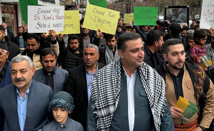 HUDA PARê li Batmanê ji bo dersa bijarte ya Kurdî mesek li dar xist