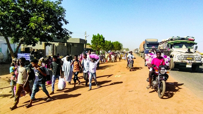 Li Sûdanê pêleke nû ya koçberiyê dest pê kir: Bi milyonan kes koçber bûne!