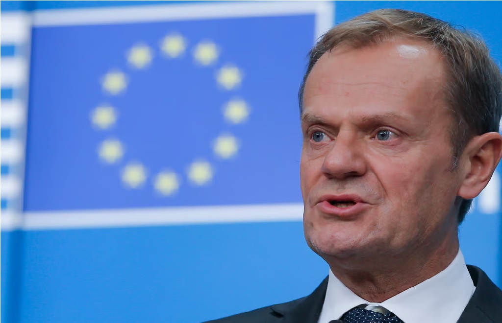 Donald Tusk: Reagen di gora xwe de zivirî