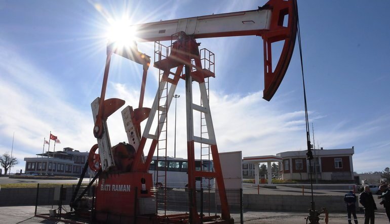 Ji bo 3 bajarên Bakurê Kurdistanê rûxseta lêgerîna petrolê