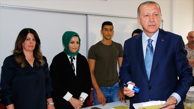 Erdogan qebûl kir ku Stenbol û Enqerê hatin windakirin: 'Em bibînin bê wê çawa birêve bibin'