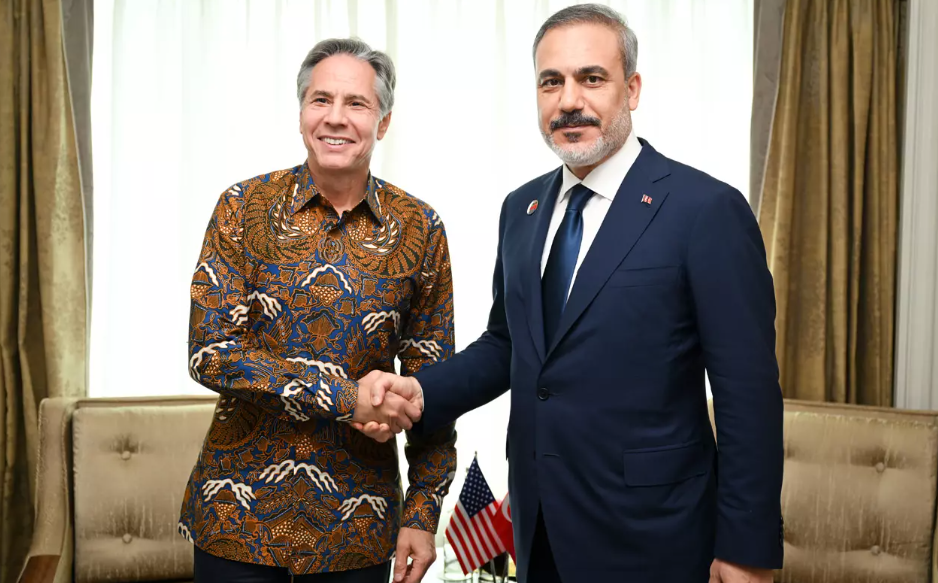 Hakan Fîdan, ligel Blinken Civiya