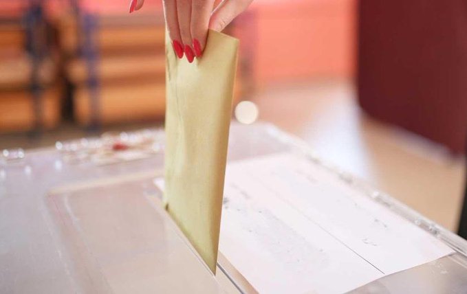 Stenbol | YSKê daxwaza betalkirinê ya AKPê red kir