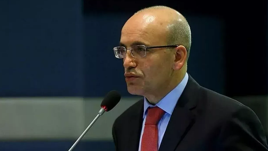 Mehmet Sîmsek, pêkhateyên bernameya aboriyê eskere kir