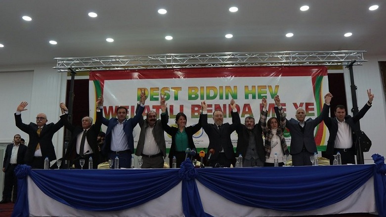 Serketina Tifaqa Kurdistanî û HDPê hêviya pêngavên netewî ges kir