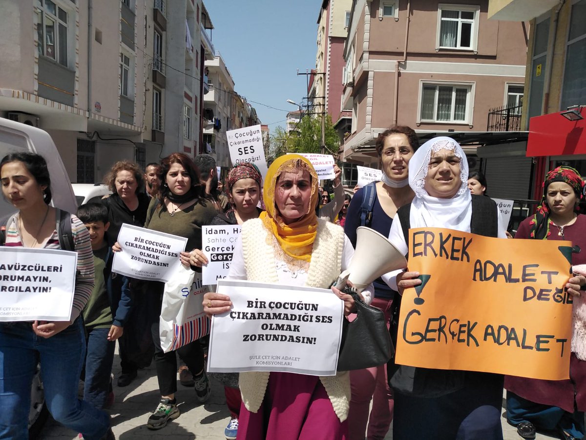 Stenbol | Destdirêjiya keça Kurd a 5 salî tê protesto kirin