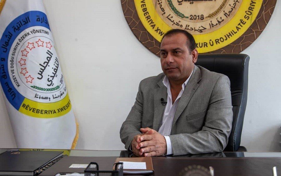 Rêveberê ‘Rojava’ bo hevdîtina Macron: Soza alîkarî û parastinê da..