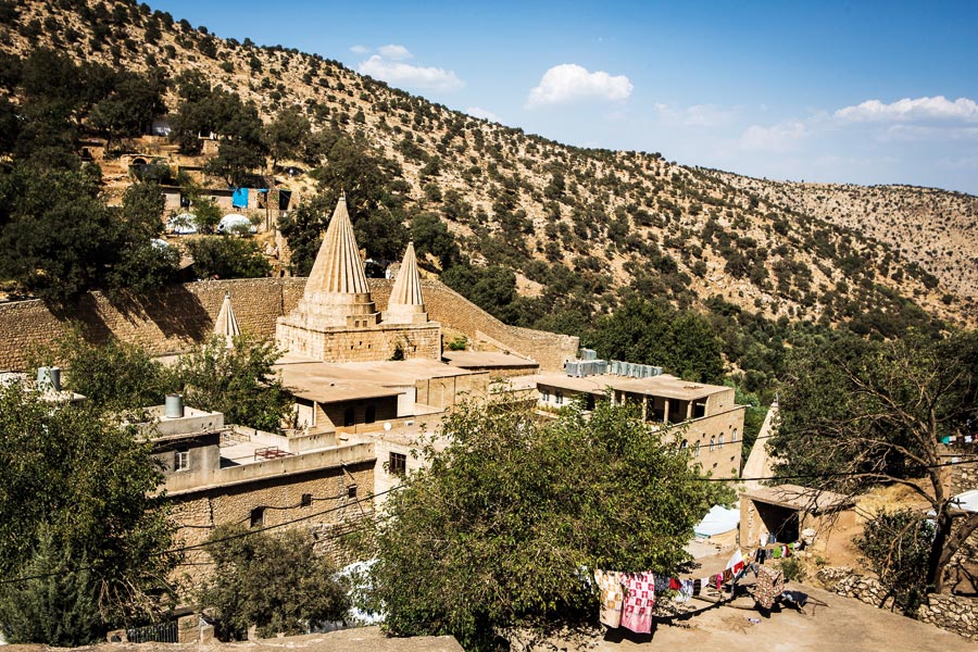 Rojava | 13 jin û zarokên êzidî bo Encûmena Singalê hatin radest kirin