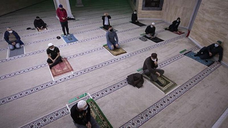 Mizgeftên Almanya bo îbadetê hatin vekirin