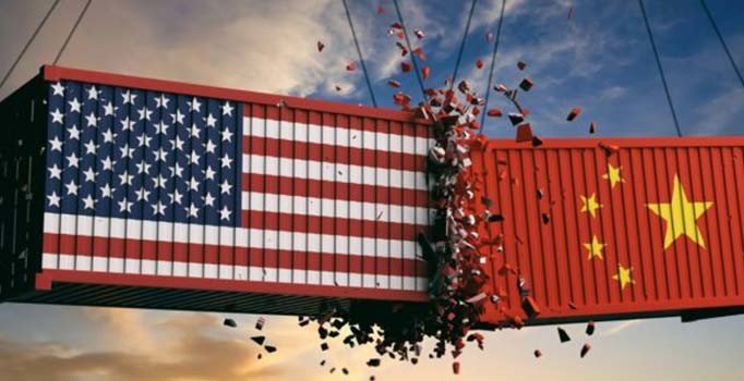 Amerîka dest bi sitendina baca % 25 ji malên Çînê kir