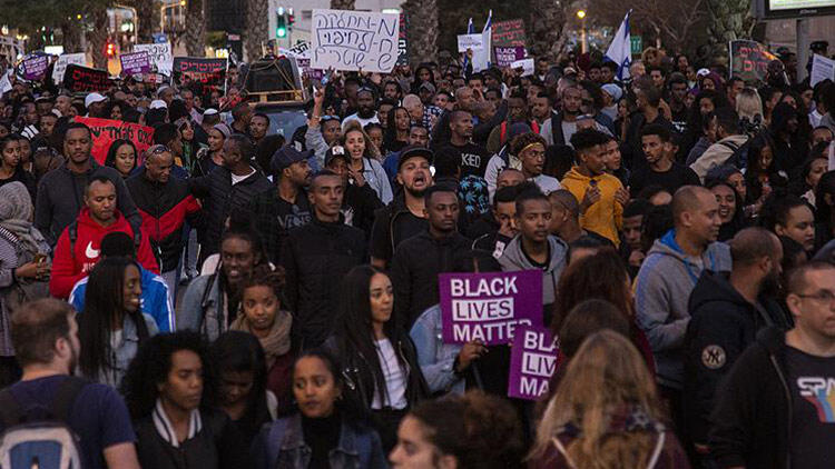 Etiyopyayî ketin kuçe û kolanan: 47 polîs birîndar bûn.