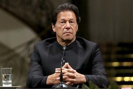 Balafira serokwezîr Îmran Xan bilez xwedanî balafirgehê