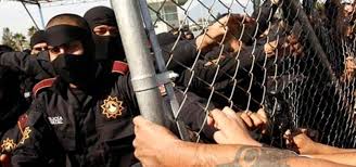 Zîndanî ser kirin û 16 kes mirin