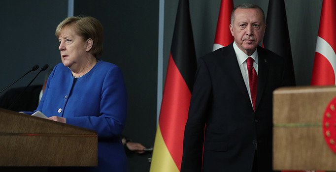 Erdogan û Merkel: Divê hukumeta heyî ya Lîbyayê bê destekkirin