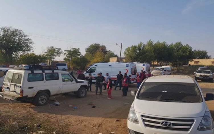 Grûba çekdar nehist konwoya alîkariyê derbas bibe