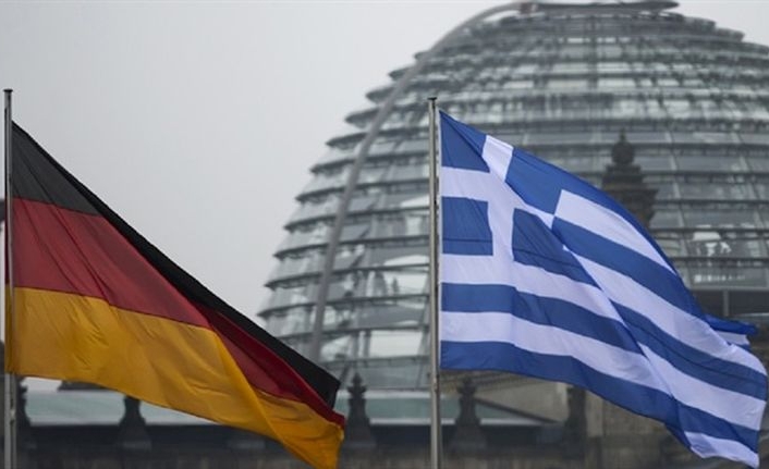 Serê Yûnanistanê bi koçberan re ket belayê