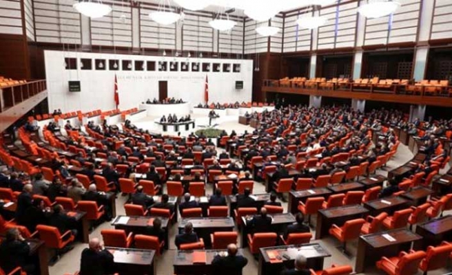 Parlementerê HDP ê di meclisê de bi Zazakî axifî