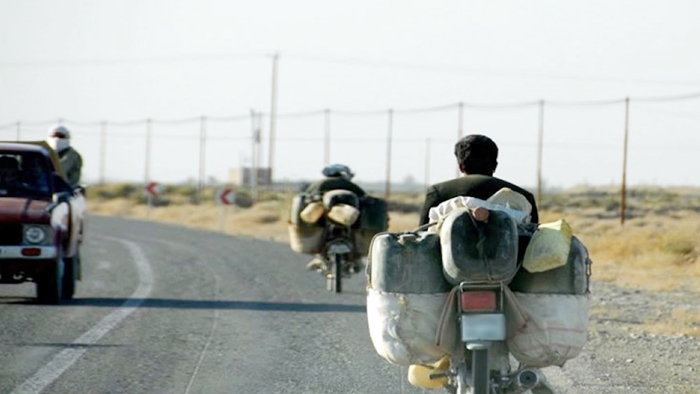 Hêzên Îranê êrîsî kolberên Belûcî kir: 2 kes birîndar bûn