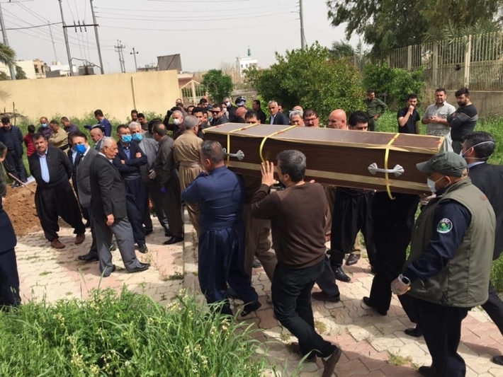 Meryem Xan a keça Qazî Mihemmed hat definkirin