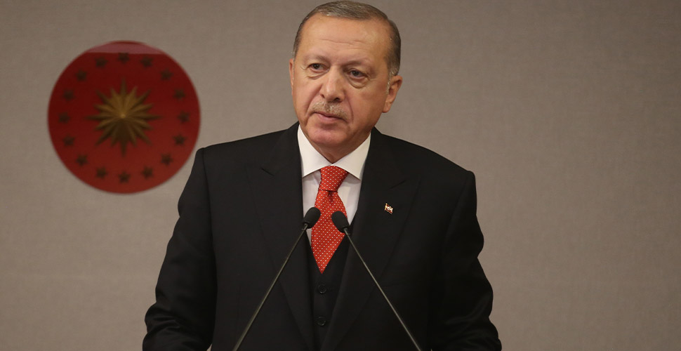 Ciwanên di ser 18 salan de dê karibin derên derve